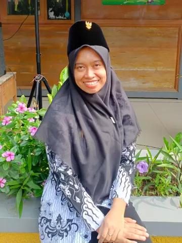 PRITA YUNI LISTYORINI, S.Pd.