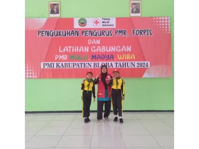 Pengukuhan Pengurus PMR dan Latihan Gabungan PMR